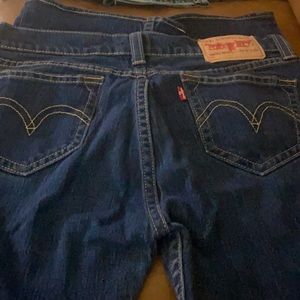Levi’s like new no fraying size 16 M